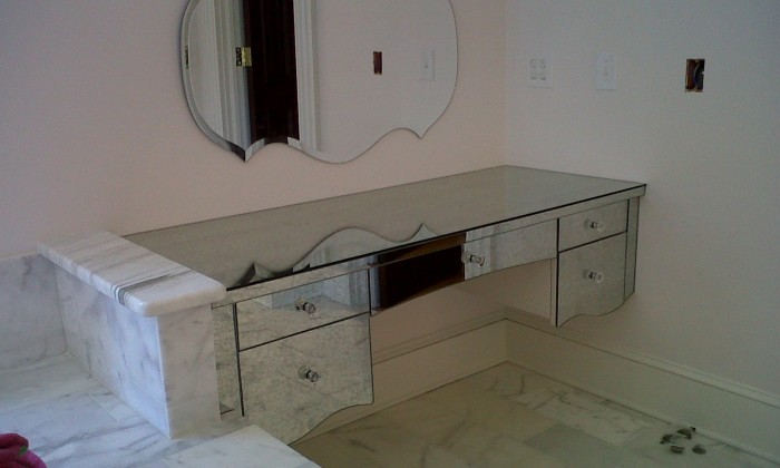 Custom Mirrors - Dress up your home with custom mirrors