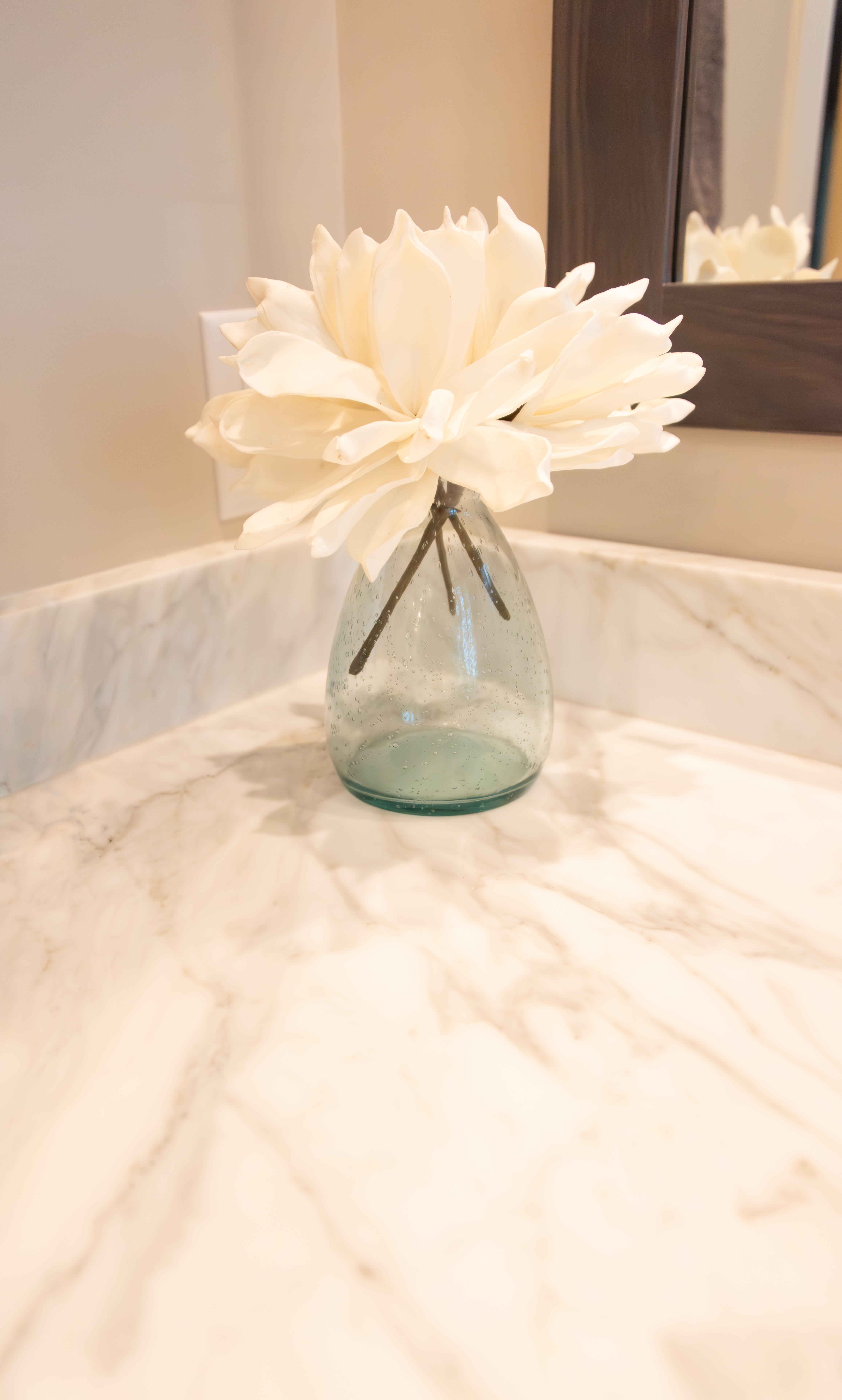 Marble vanity detail